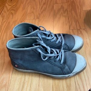 Softino’s London Grey high top sneakers 9-9.5